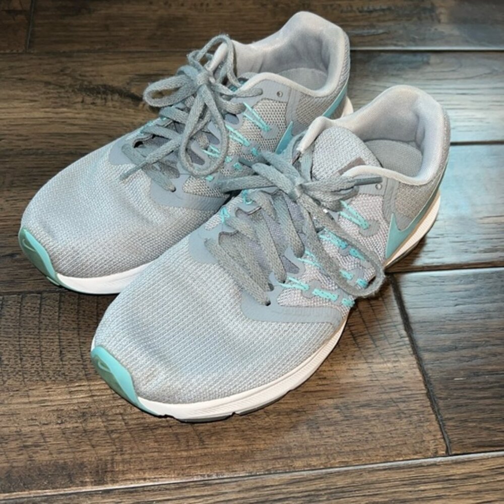 Womens NIKE RUN SWIFT Stealth Running Trainers‎ Size US 8